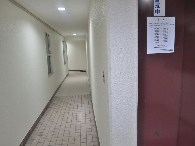 ハイツ神田岩本町　1F廊下
