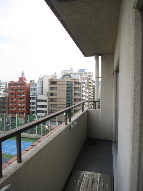 ハイツ神田岩本町　バルコニー