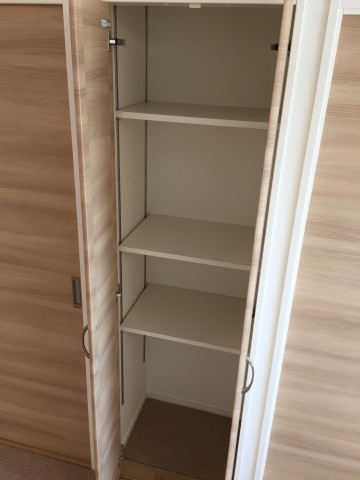 上用賀パークマンション　リビング収納
