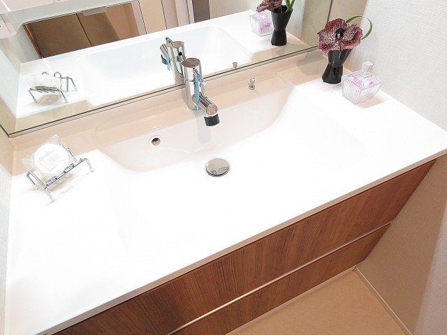 ファーストン世田谷リバーサイトテラス　洗面化粧台