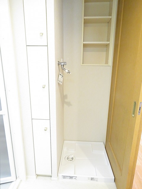 ファーストン世田谷リバーサイトテラス　洗濯機置場