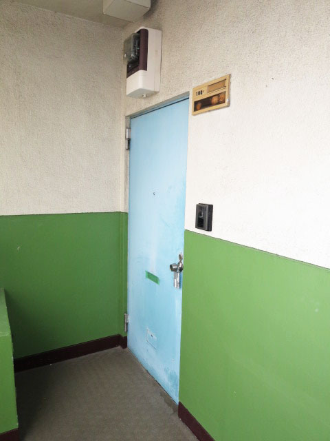 下落合グリーンパーク　お部屋前廊下