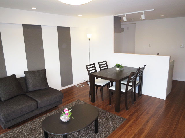 下落合グリーンパーク　約13.0帖のリビングダイニング