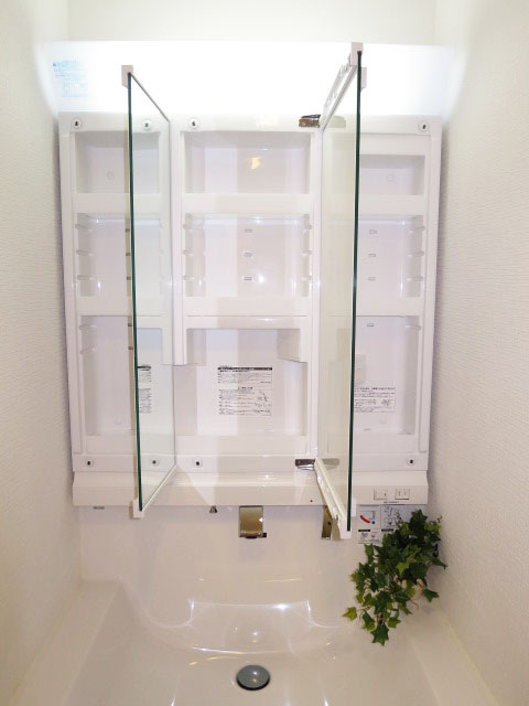 下落合グリーンパーク　使いやすそうな洗面化粧台