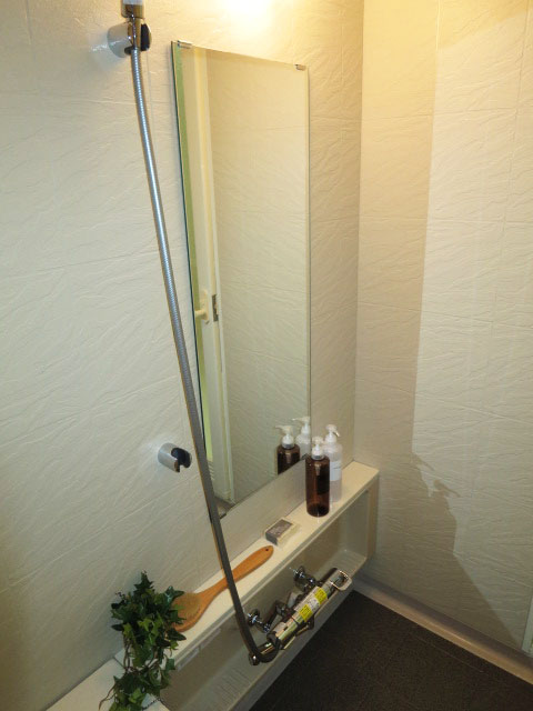 下落合南デュープレックス　浴室換気乾燥機付のバスルーム