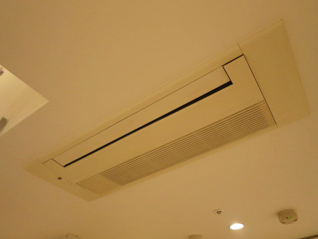 グランドメゾン中目黒 The Class　約13.5帖のリビングダイニングキッチン