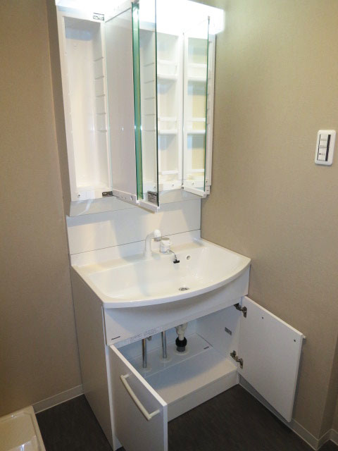 渋谷本町オリエントコートⅠ　使いやすそうな洗面化粧台