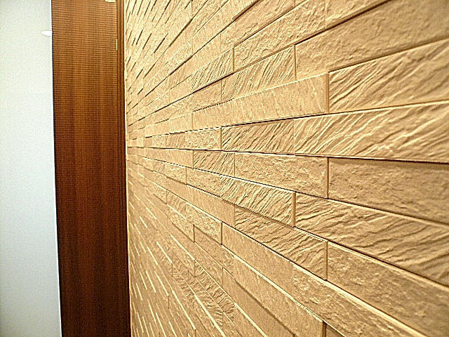 ヴェラハイツ広尾　玄関廊下タイル