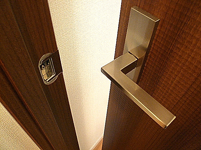 ヴェラハイツ広尾　LDKへの扉