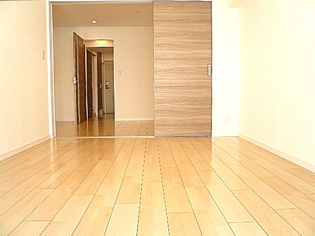 成城学園ビューハイツ　洋室6.4帖