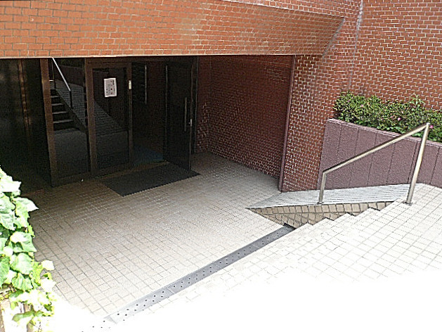 ノア南麻布　エントランス入口