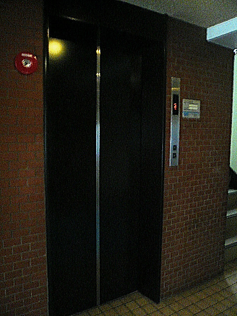 ノア南麻布　エレベーター