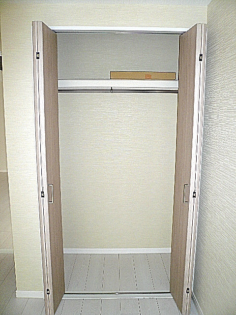 ノア南麻布　洋室5帖　クローゼット