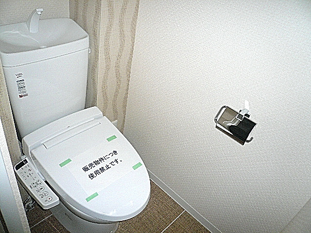 ノア南麻布　ウォシュレット付トイレ