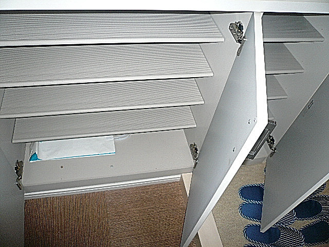 深沢ハイム　玄関収納