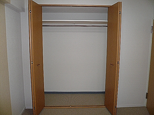 深沢ハイム　洋室6.0帖のクローゼット