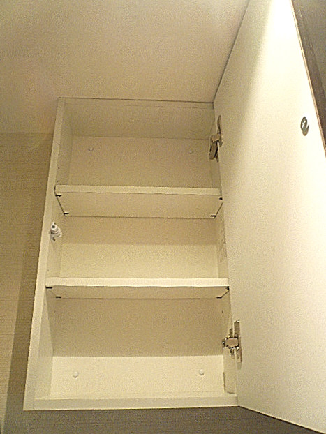 松濤パークハウス　吊戸棚