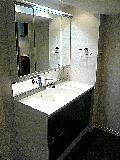 松濤パークハウス　洗面化粧台