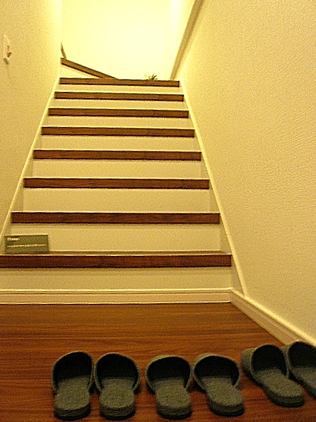 馬事公苑前ハイム2号棟　階段712