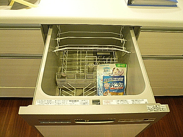 馬事公苑前ハイム2号棟　食器洗浄機712