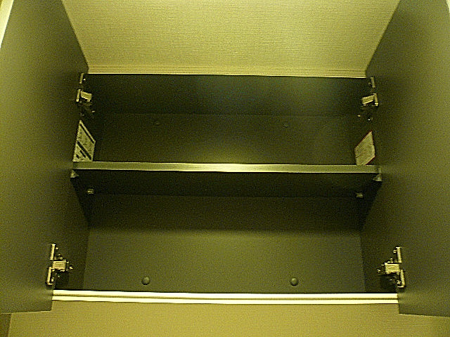 馬事公苑前ハイム2号棟　吊戸棚712