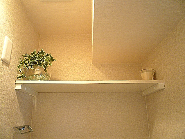トイレ　棚