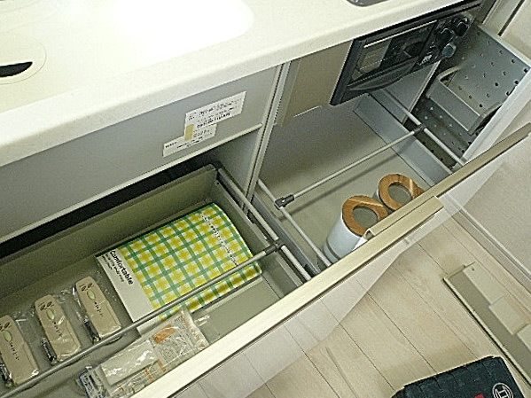 キッチン　収納