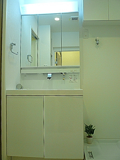 弦巻リハイム　洗面化粧台410