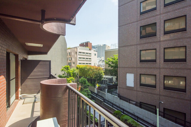 パレロワイヤル六番町 バルコニー