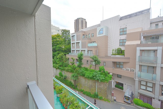 麻布十番中央マンション バルコニー