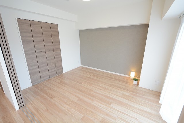 三井馬事公苑南ハイツ 洋室③