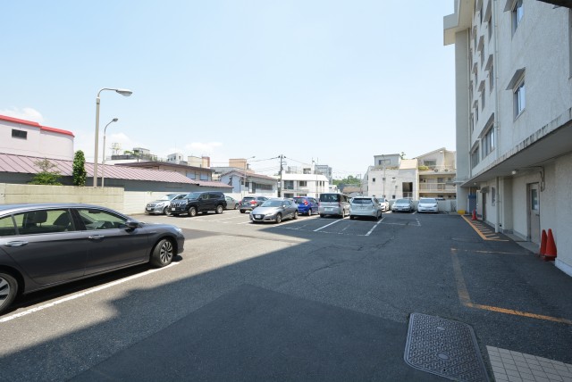 フアミール久堅 駐車場