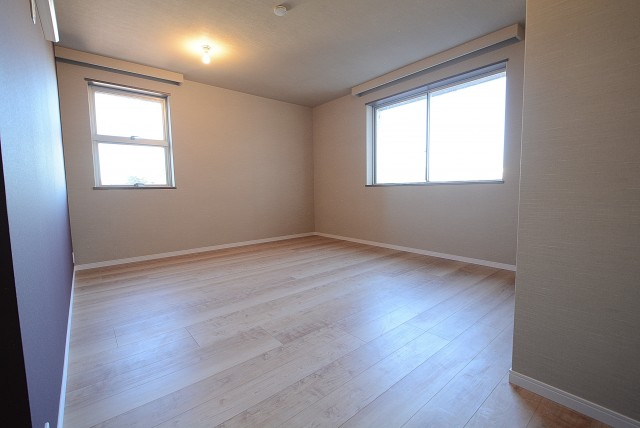 音羽ハウス 洋室8.3