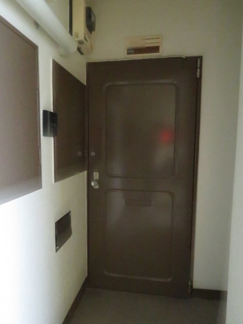 初台中央マンション　玄関扉