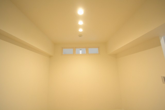 ストークマンション新宿 洋室