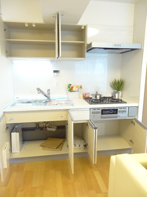 ニューシティハイツ日本橋　システムキッチン