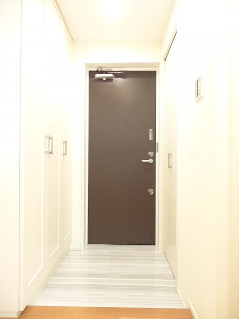 藤和青葉台コープ　玄関ホール203