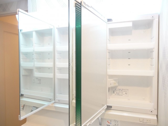 藤和青葉台コープ　洗面化粧台収納203