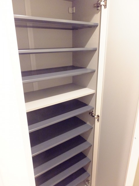 朝日プラザ上北沢　シューズボックス