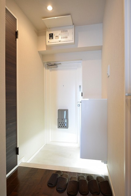 成城エコーハイツ　玄関ホール803