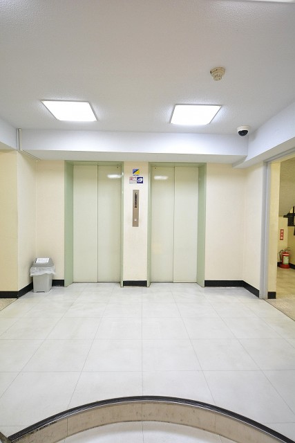 チュリス氷川坂　エレベーターホール