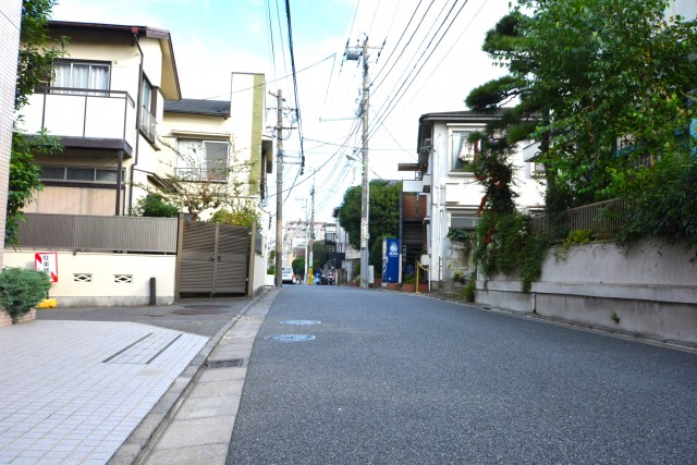 トーア明大前マンション　前面道路