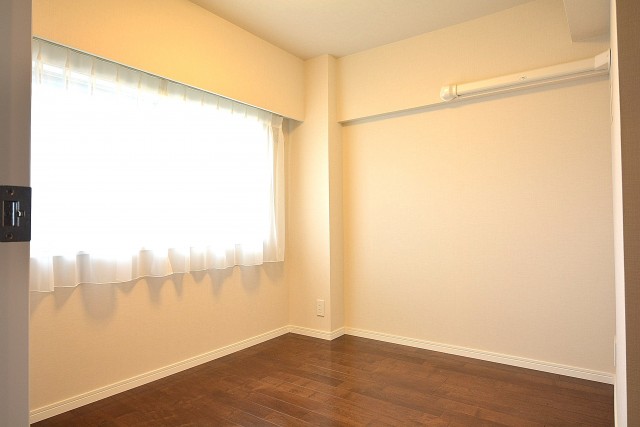 成城エコーハイツ　約4.5帖の洋室803