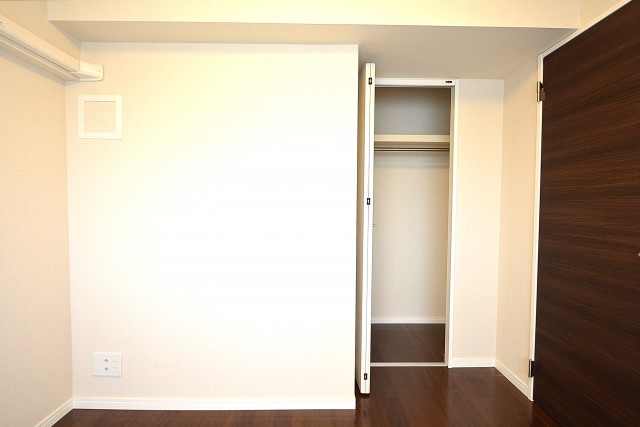 成城エコーハイツ　約4.5帖の洋室収納803
