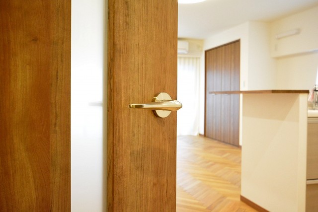 カーサ池尻　LDKドア