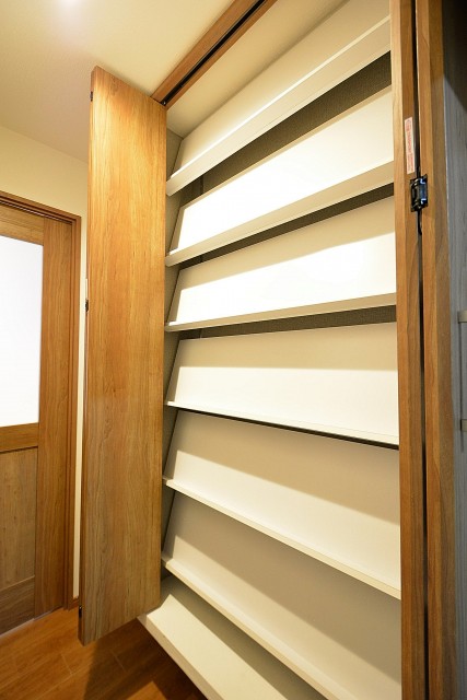 ボーン赤坂　シューズBOX