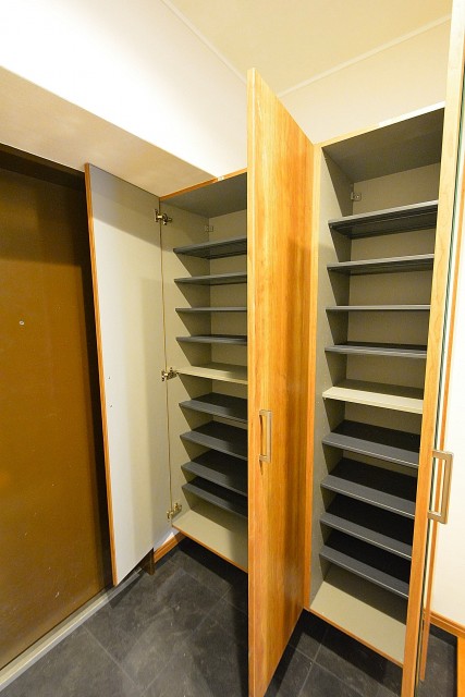 ヴァンヴェール南平台　シューズBOX