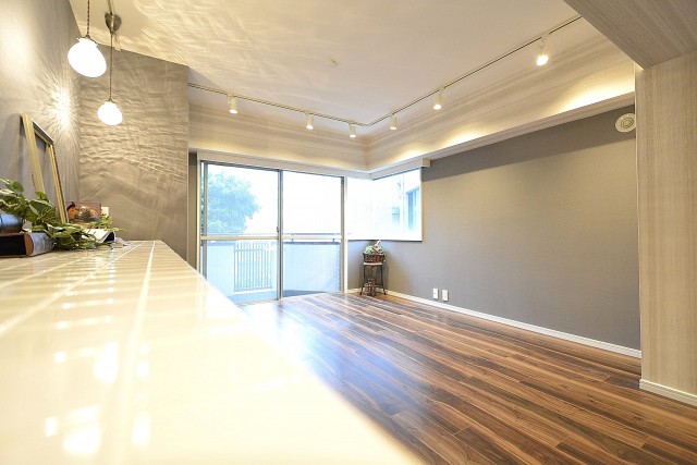 チュリス氷川坂　カウンター