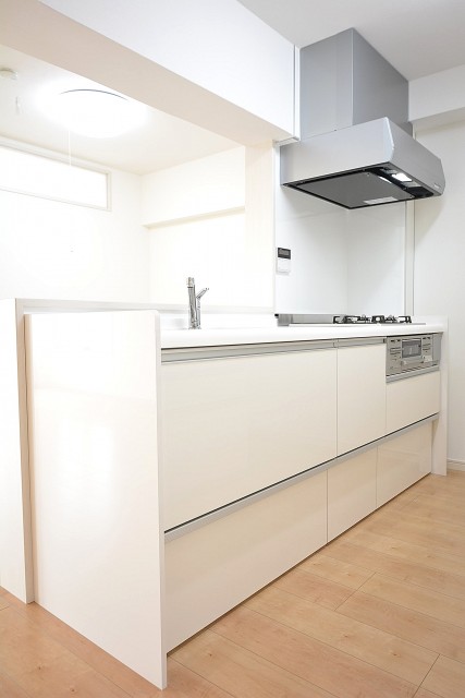 ライオンズマンション南平台　開放感のあるオープンキッチン