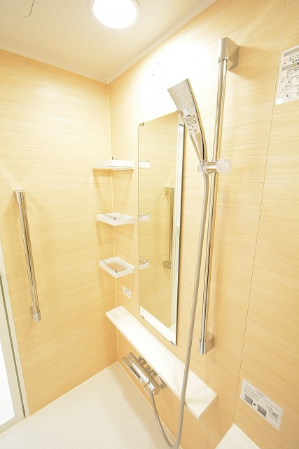 シャンボール新中野　バスルーム